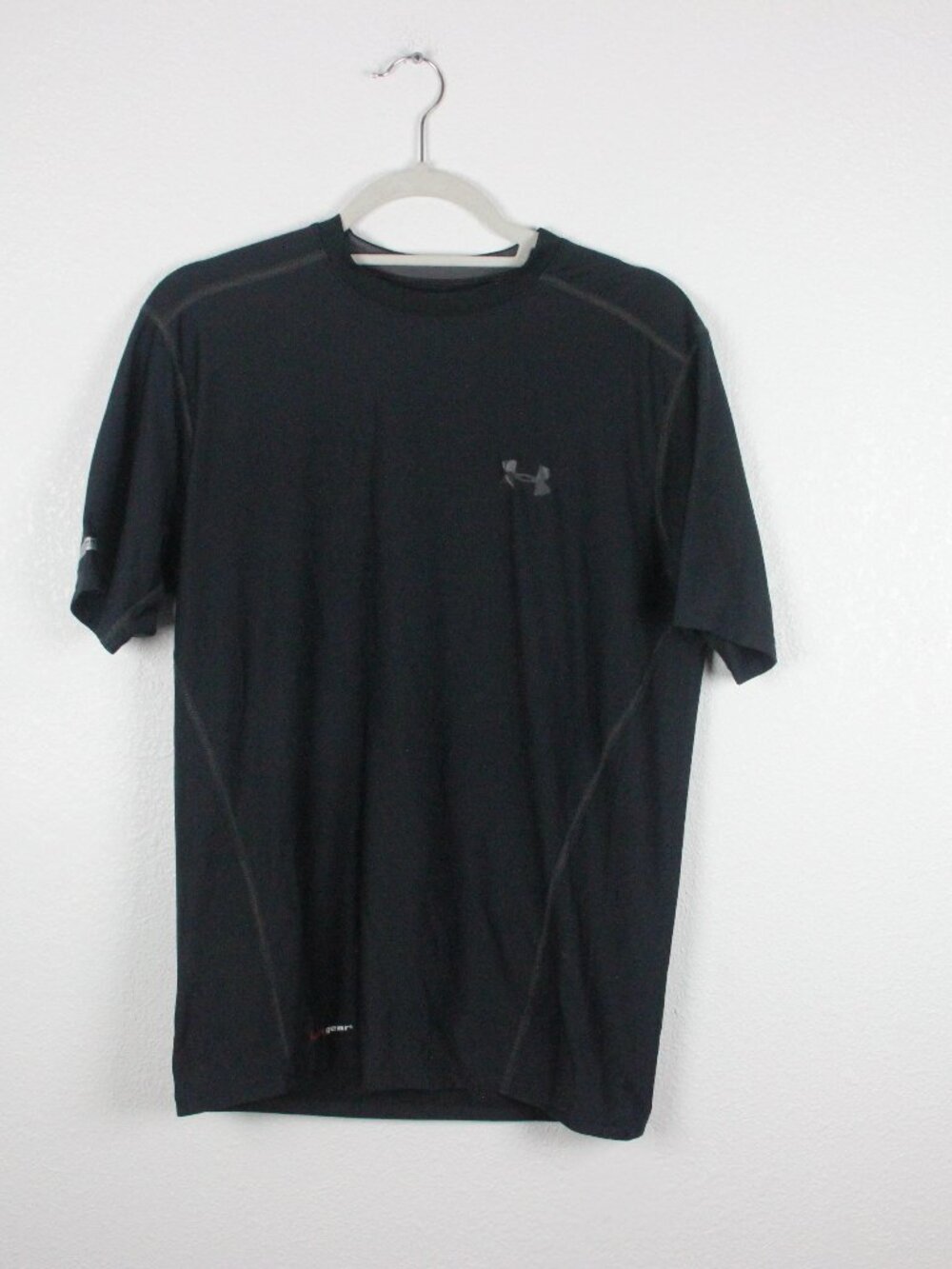 BUNDLE, 2 Tees, Men's M, [1 Under Armour Black and 1 Adidas Gray]